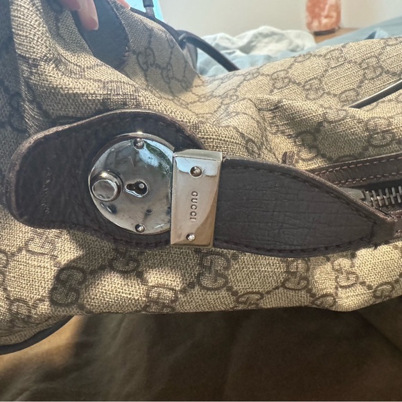 Gucci duffle bag - Picture 9 of 9